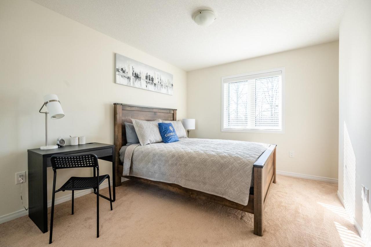New 3Br Townhouse, Minutes To Niagara Falls And Brock University By Globalstay ソロルド エクステリア 写真