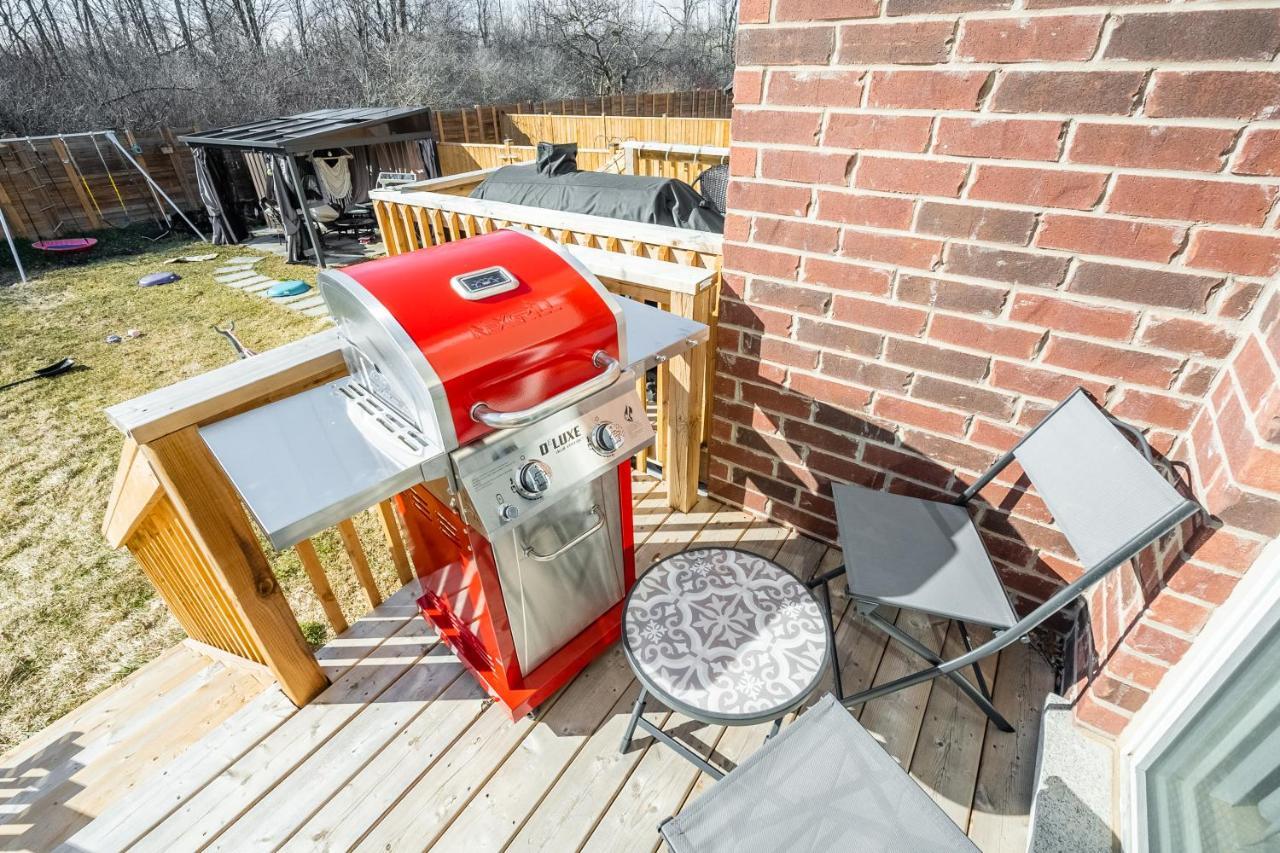 New 3Br Townhouse, Minutes To Niagara Falls And Brock University By Globalstay ソロルド エクステリア 写真