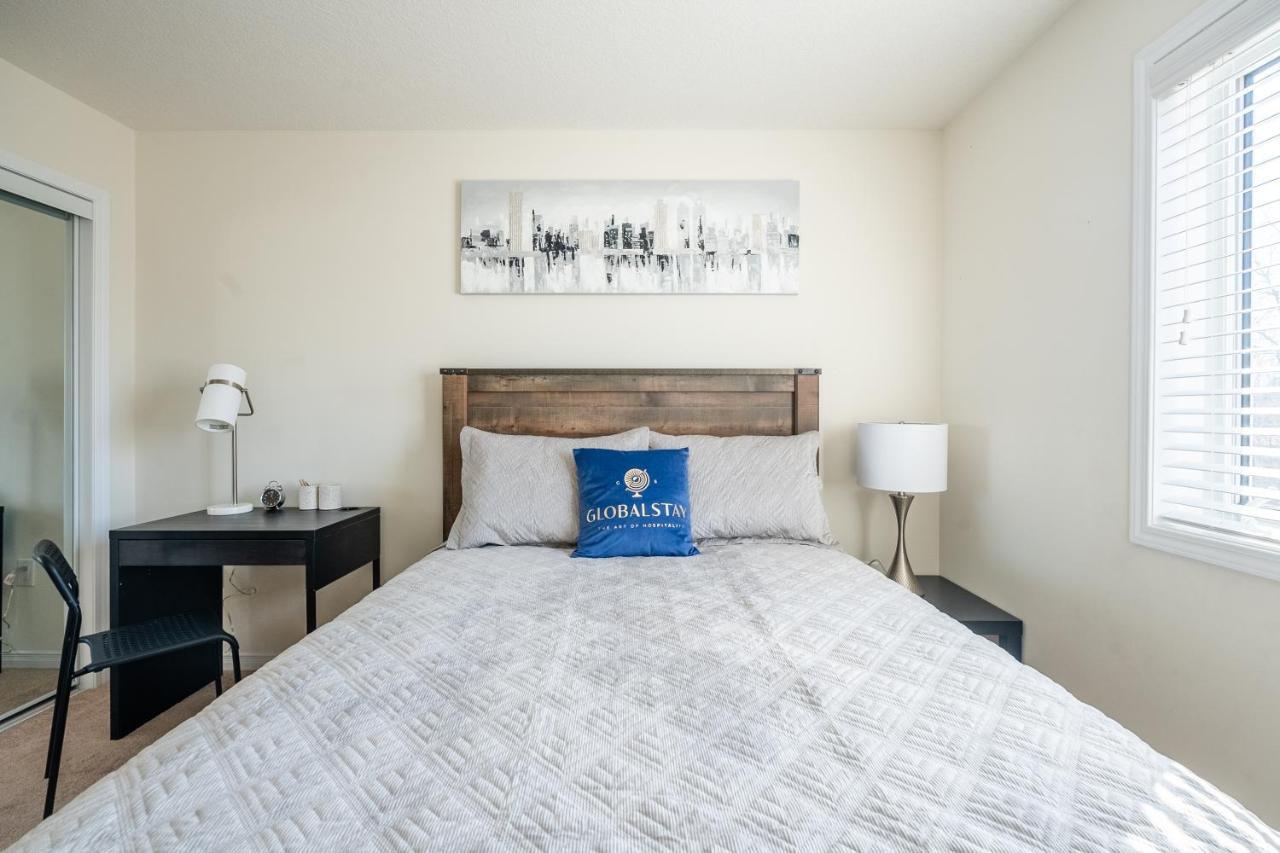 New 3Br Townhouse, Minutes To Niagara Falls And Brock University By Globalstay ソロルド エクステリア 写真
