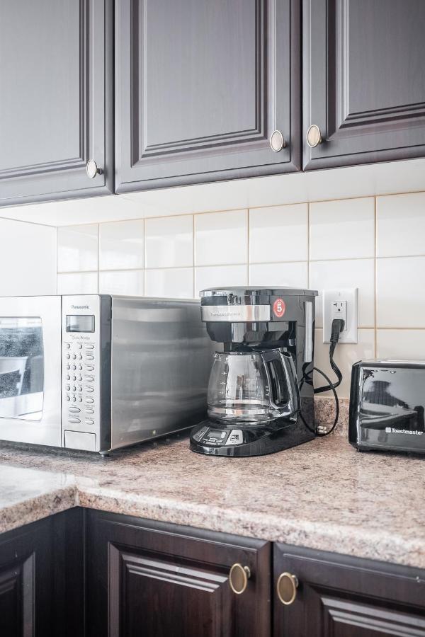 New 3Br Townhouse, Minutes To Niagara Falls And Brock University By Globalstay ソロルド エクステリア 写真